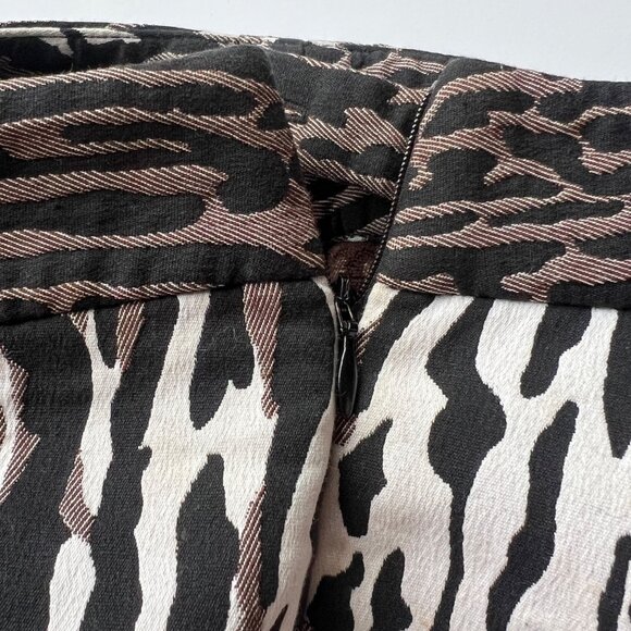 St. John Animal Print Stretch Slim Fit Ankle Pants Black / Beige Womens Size 2 - Picture 11 of 12